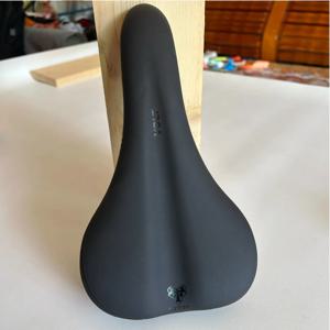 WTB VOLT 미디엄 131mm 자전거 안장 255 x 131mm 스틸