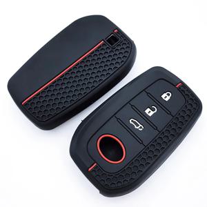 도요타 코롤라 해치백 크로스 야리스 크로스 프리우스 힐럭스 랜드 크루저 LC200 LC250 LC300용 실리콘 자동차 키 케이스 커버 체인