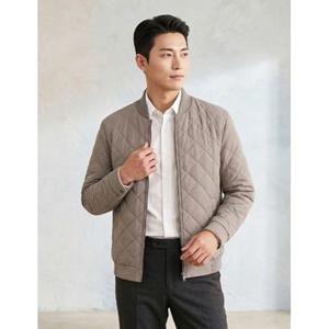 [BY파크랜드]베이지 스타디움에리 다이아 퀼팅 패딩 점퍼-A3JJ2211763A