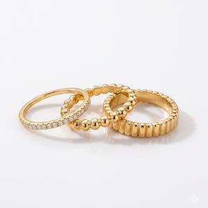 3pcs 정교하고 클래식하며 우아한 스택 가능 여성용 웨딩 링 세트 - 결혼식, 프로포즈에 적합 - 반짝이는 큐빅 합성 지르코니아 약속 반지, 스택 가능한 웨딩 밴드 및 일상 선물, 고급스러운 빈티지 세트, 휴가 및 특별한 날에 완벽 - 여성을 위한 아름답고 고품질의 선물