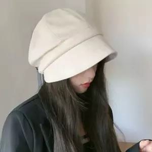 여자 얼굴 작아보이는 챙있는 버킷햇 벙거지 모자