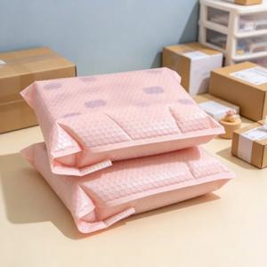 10개입, 속이 비어 있는 분홍색 완충재 포장용 우편 봉투, 폴리에틸렌 재질, 자가 밀봉식 운송용 봉투
