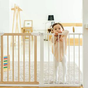 [리퍼] 네이처 이지스윙 유아 안전문 아기 펜스 원목 울타리 화장실 주방안전문